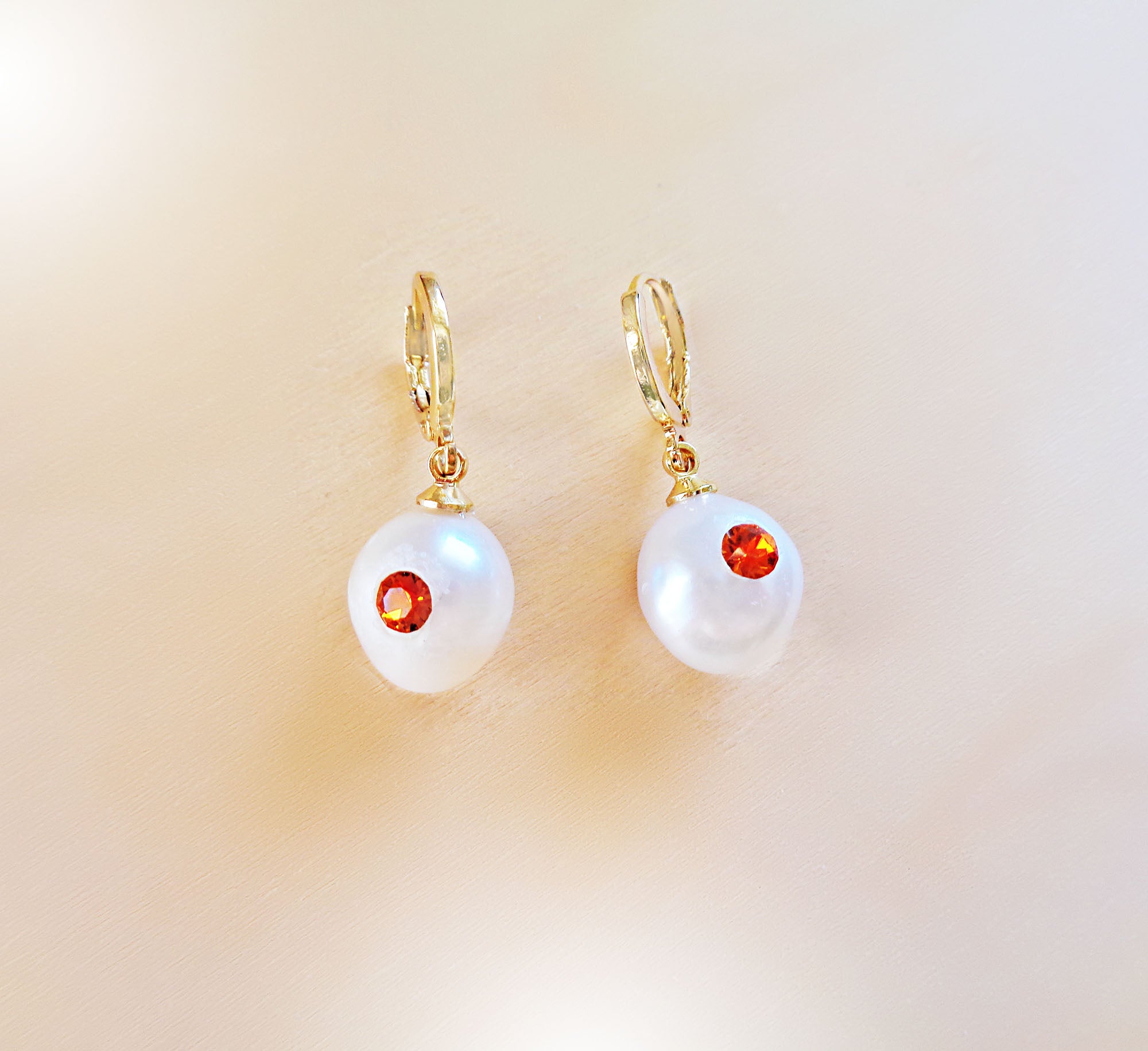 Natural cultured fresh water pearl 4A and crystal drop earrings,elegant,gold plated