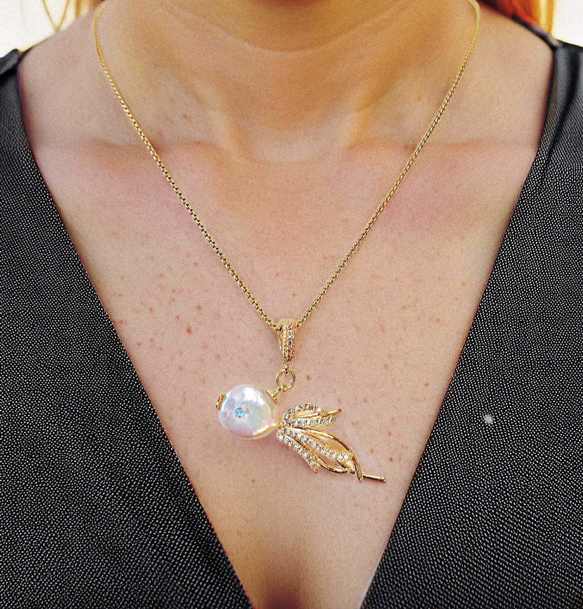 Freshwater pearl AAAA pendant necklace,stainless steel gold