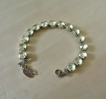 Crystal tennis bracelet cream laquer,rhodium silver