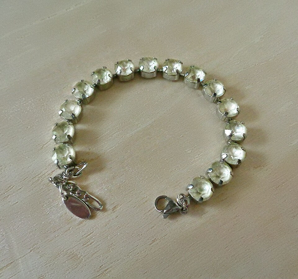 Crystal tennis bracelet cream laquer,rhodium silver