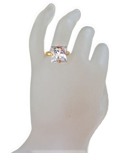 Crystal majestic stone ring,Clear crystal, gold plated