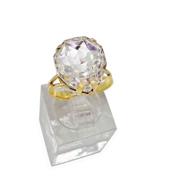 Crystal majestic stone ring,Clear crystal, gold plated