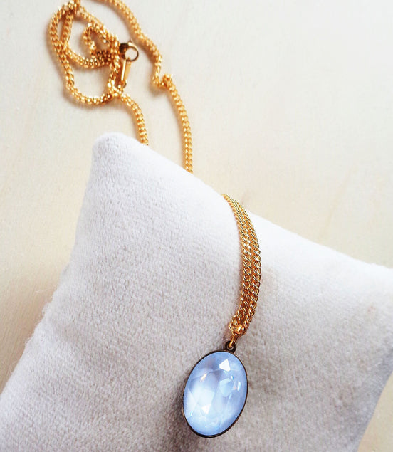 Crystal oval drop  pendant necklace electric white,gold plated
