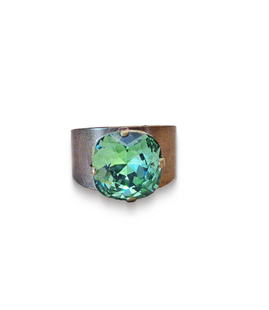 Crystal square stone ring,green,antique brass