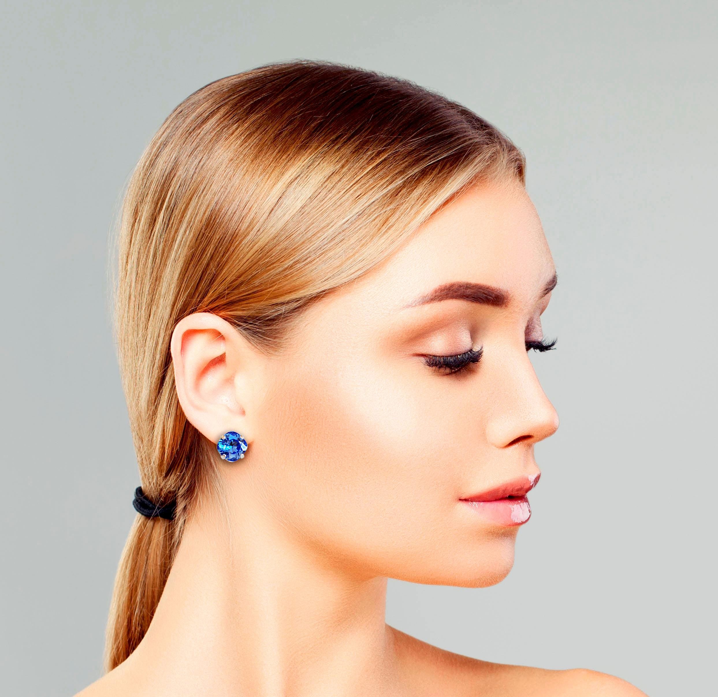 Swarovski Kristall 10mm quadratische Ohrstecker mit ausgefallenem Stein Saphir, versilbert
