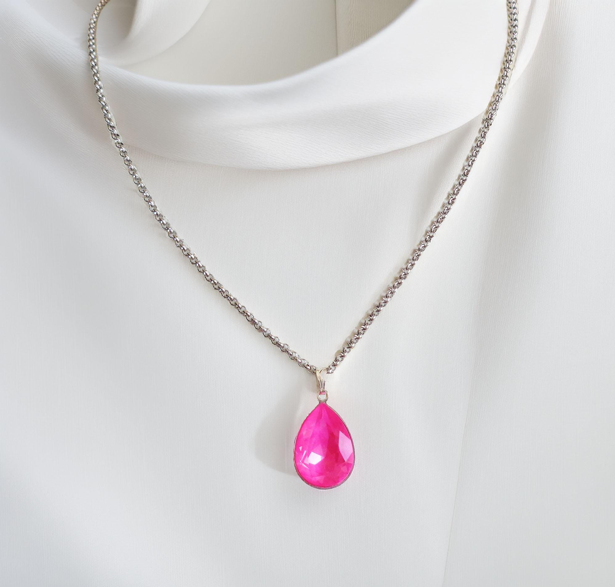 Crystal pear drop  pendant necklace,electric pink