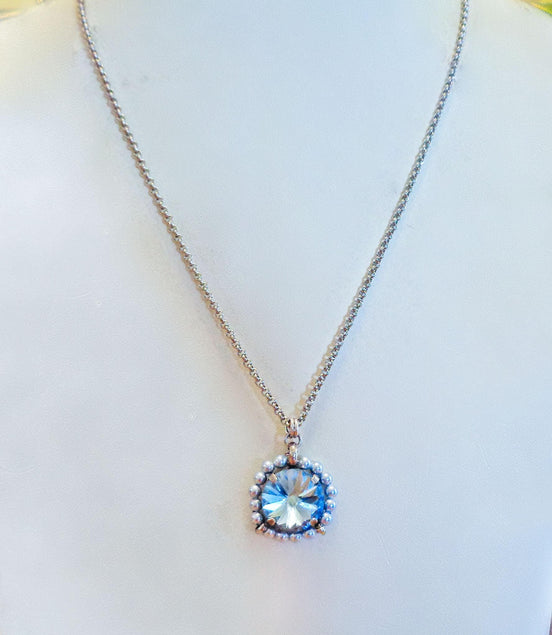 Crystal and pearl round pendant necklace aquamarine