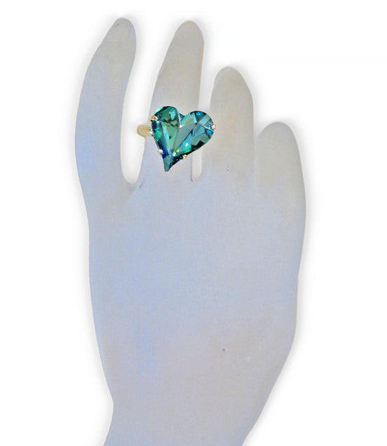 Crystal sweetheart stone ring,green,yellow gold