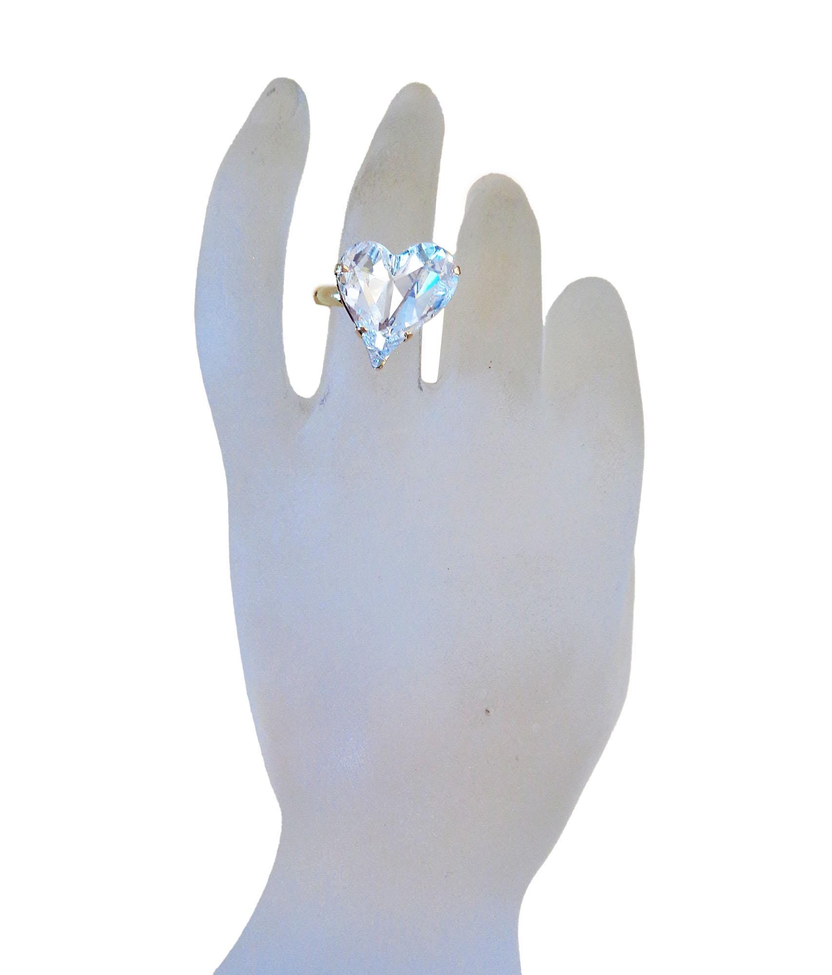 Crystal sweetheart stone ring,clear crystal,yellow gold