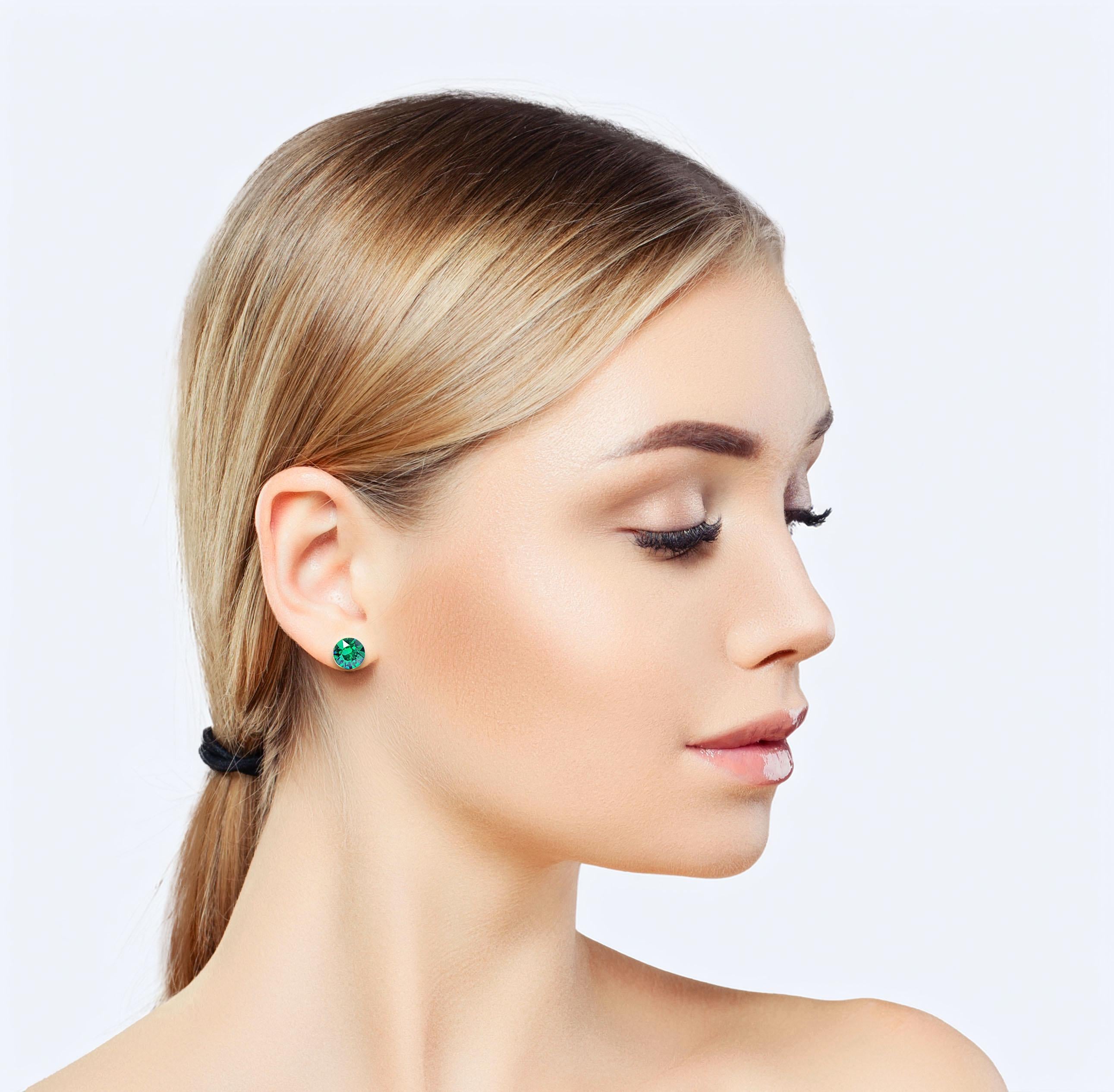 Crystal  stud earrings majestic green,yellow gold  or silver plated