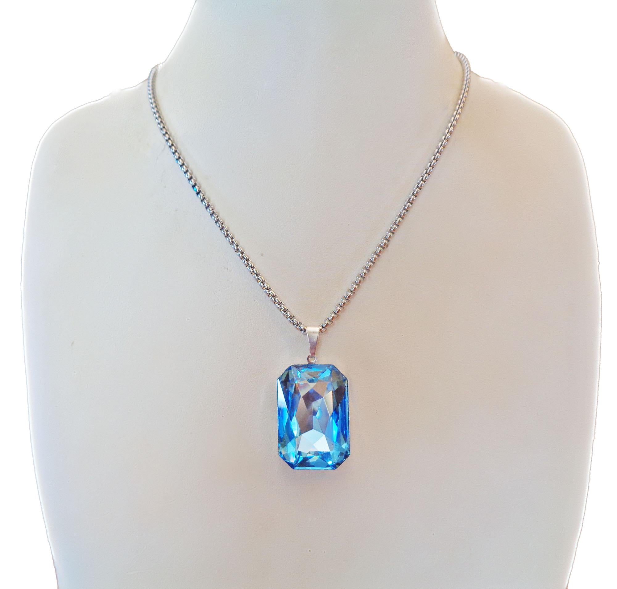 Collier pendentif en pierre rectangulaire fantaisie grand cristal Swarovski 27X18,5 mm aigue-marine, chaîne en acier inoxydable
