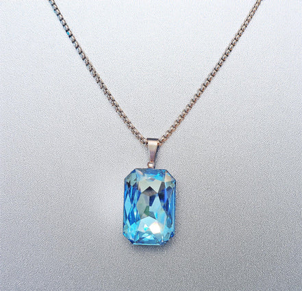 Collier pendentif en pierre rectangulaire fantaisie grand cristal Swarovski 27X18,5 mm aigue-marine, chaîne en acier inoxydable