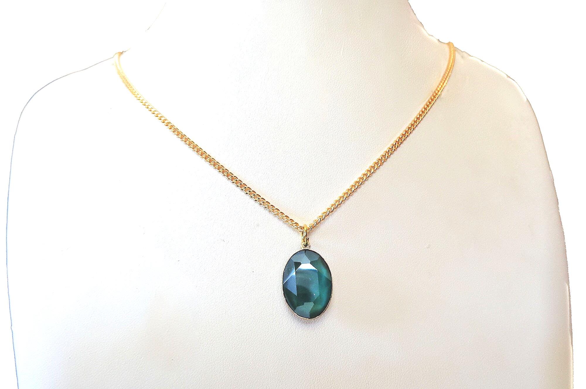 Crystal oval drop  pendant necklace,royal green