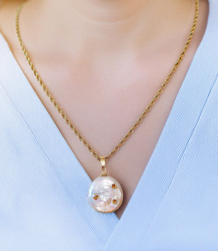 Freshwater pearl  pendant,with golden topaz crystal,gold plated